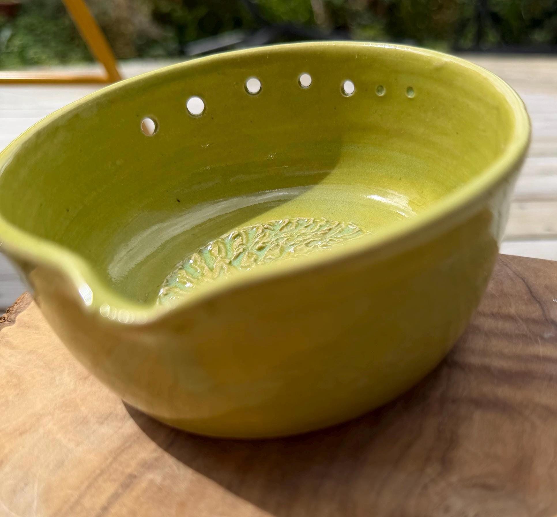 3 in 1 Ceramic Herb Stripper, Garlic & Ginger Grater Bowl | Dressing Bowl olive green - Image 12